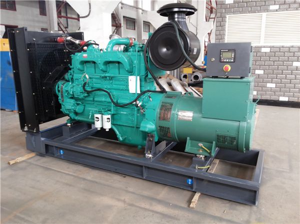 200kw康明斯柴油發(fā)電機組配置清單及技術(shù)參數